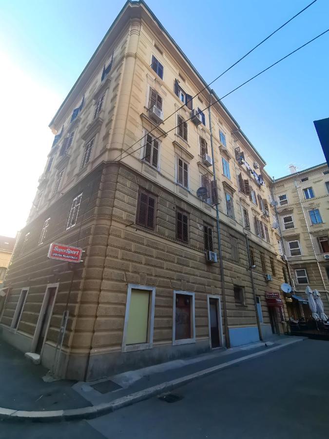 City Studio Market 5 - Rijeka Rent Exteriör bild